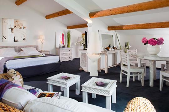 Mangio Fango Hotel Et Spa Saintes-Maries-de-la-Mer Room photo