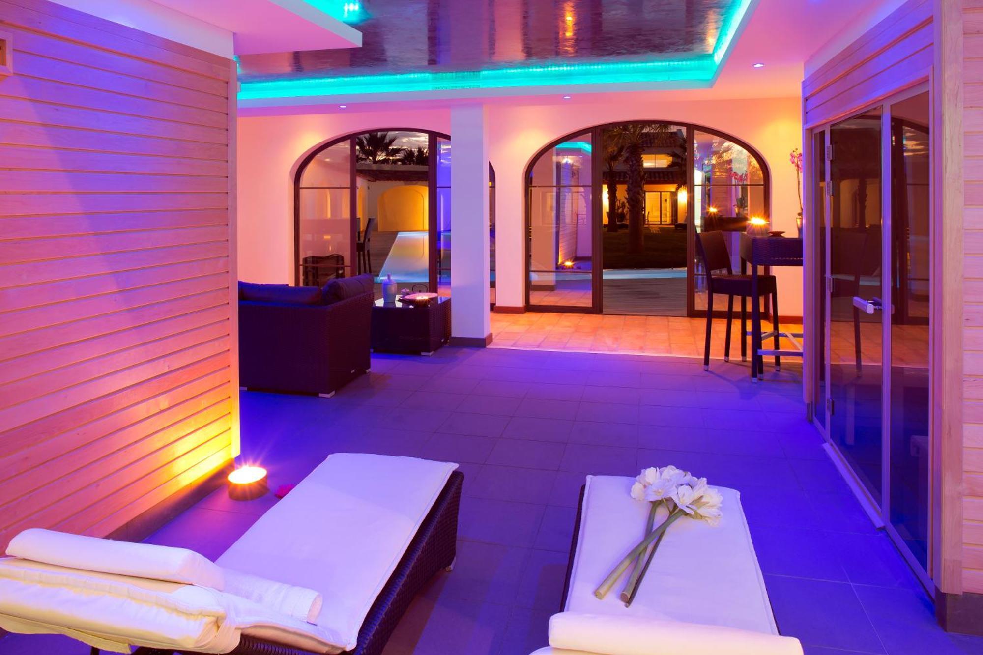 Mangio Fango Hotel Et Spa Saintes-Maries-de-la-Mer Exterior photo