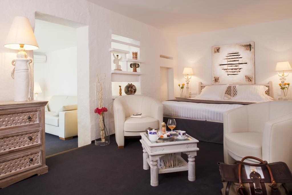 Mangio Fango Hotel Et Spa Saintes-Maries-de-la-Mer Room photo